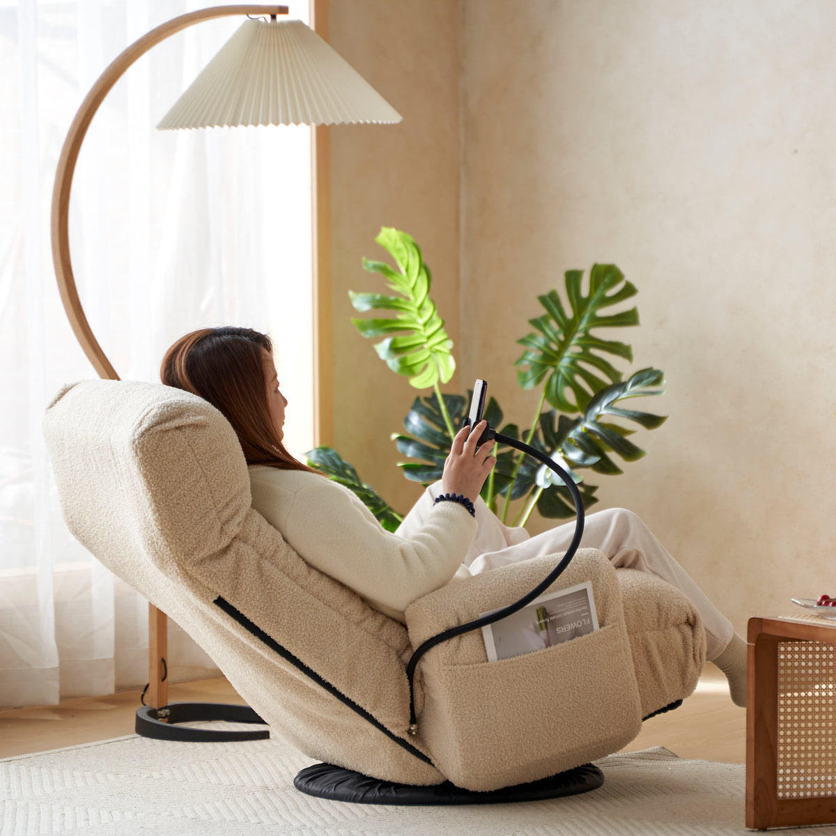 Close-up detail of Swivel Lounge Chair 360° Swivel & Headrest Beige Metal