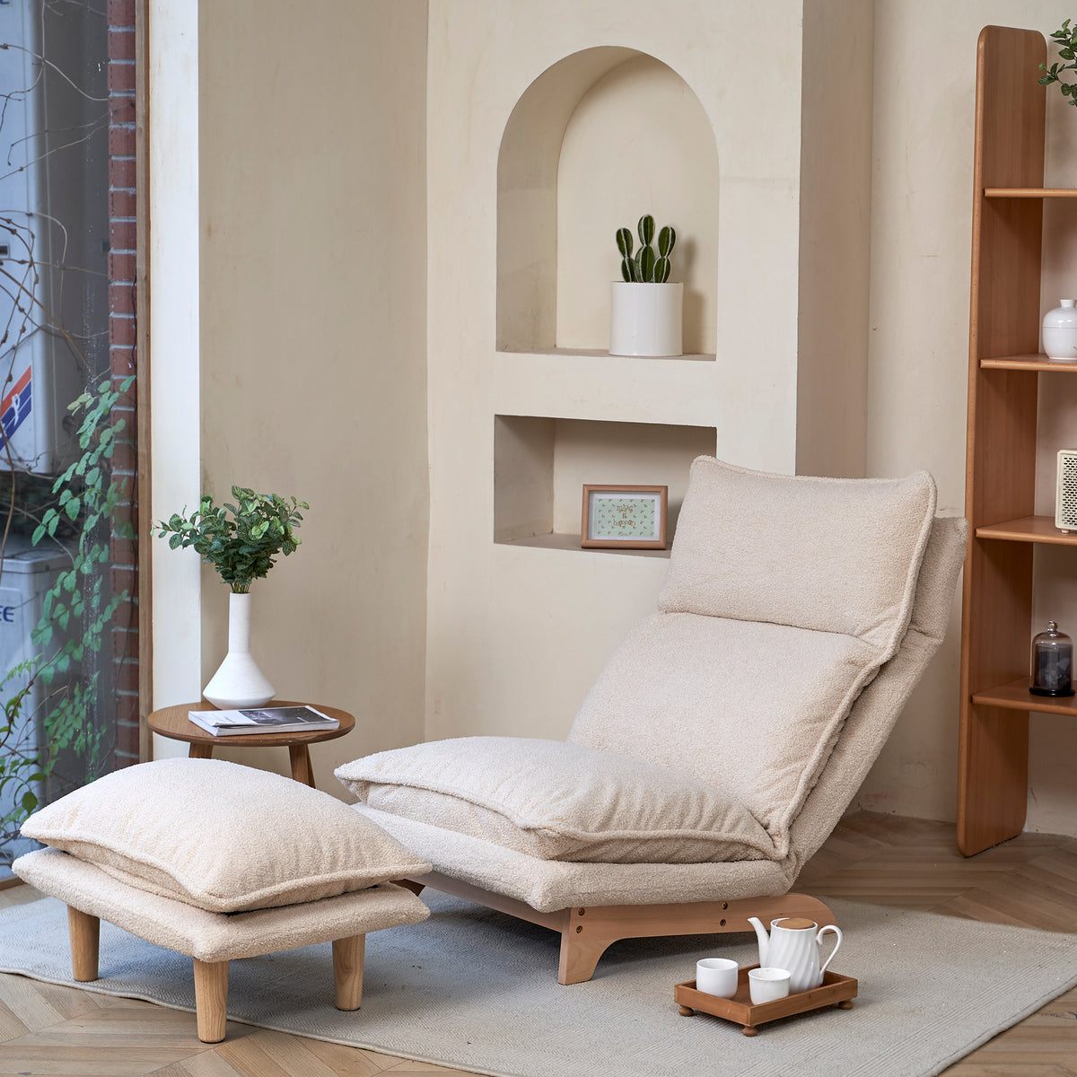 Construction and detail view of Reclining Lounge Chair Convertible Sleeper Beige Metal